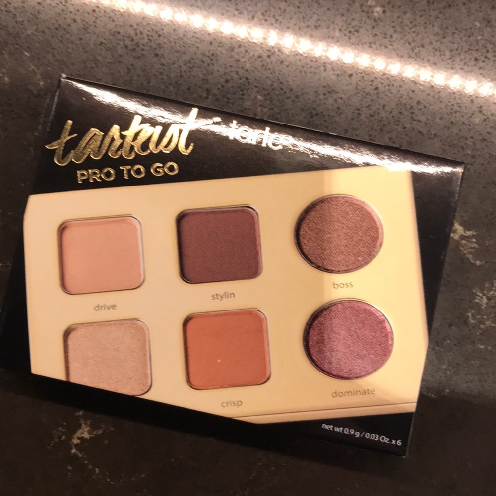 SOLD!!! Tarte Tarteist pro to go palette